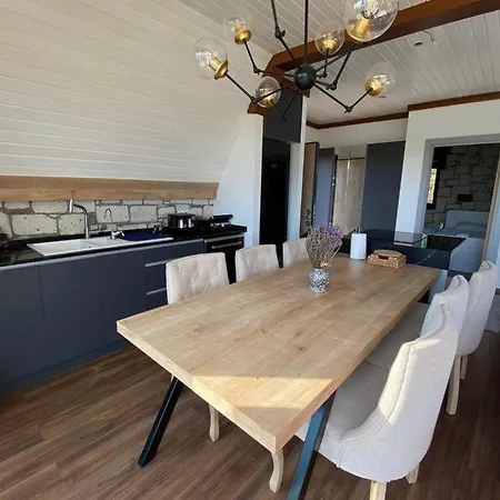 Villa Cennet Homes *